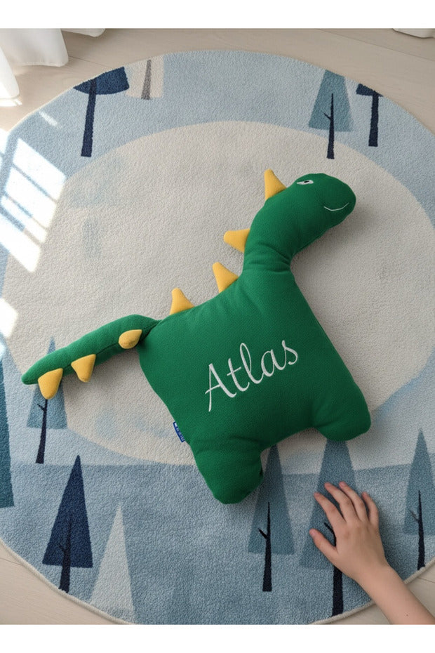 İsme Özel Mutlu Dinozor Peluş Yastık – Yeşil, 50 cm – nakış ve kumaş görünümü