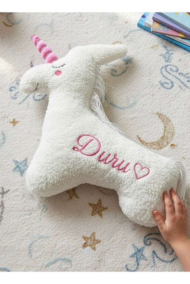 İsme Özel Unicorn Peluş Yastık – Beyaz, 40 cm – nakış ve kumaş görünümü